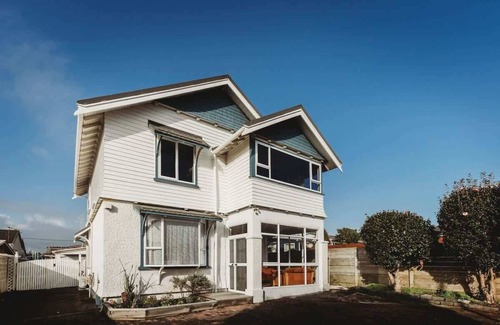 New Plymouth CBD House | Charming City-Central Holiday Home