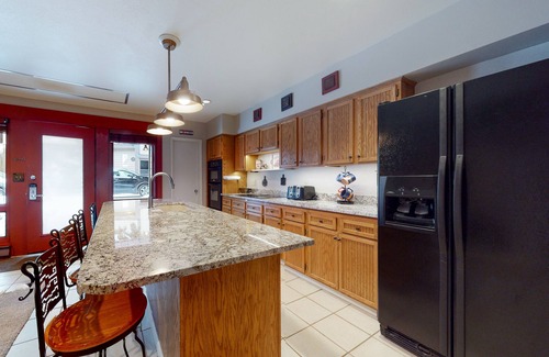 Steamboat Springs Condo | Charming condo with large kitchen & living area - perfect for a mountain getaway