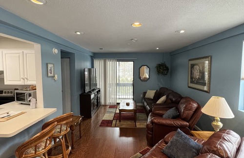 Weirs Beach Condo | Charming Condo Sleeps 8 - Ski Gunstock or Swim in Winnipesaukee