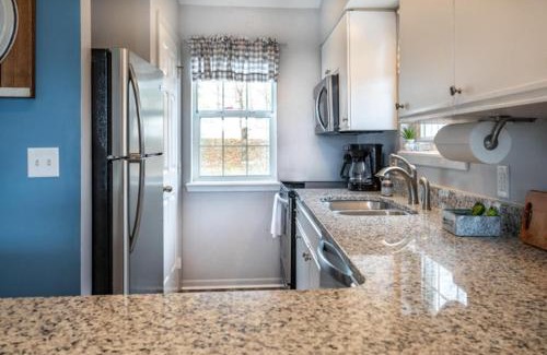 Branson Apartment | Charming Condos at Holiday Hills Resort - Beautifully Updated and Affordable - Family Amenities