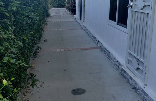 Hacienda Heights Cottage | Charming cottage in welcoming Hacienda Heights with AC, WiFi, heaters and more.