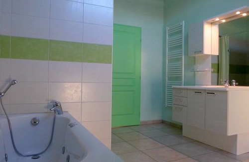 Vignes-la-Cote Cottage | Charming Cottage in Haute-Marne: 3BR, Terrace, Near Forests & Rivers, Welcoming Hosts