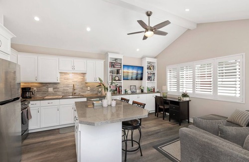 Coronado Cottage | Charming cottage in delightful Coronado