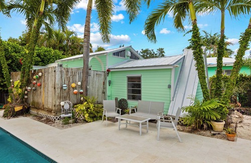 Uptown - Upper Duval Cottage | Charming Cottage in Old Town