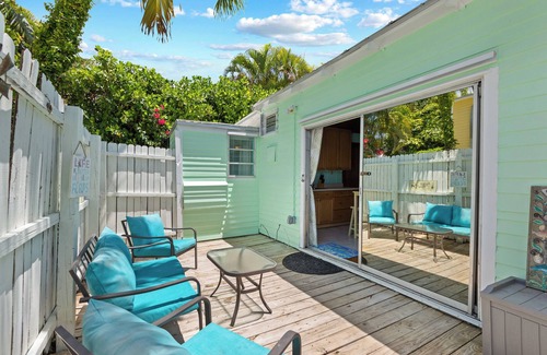 Uptown - Upper Duval Cottage | Charming Cottage in Old Town