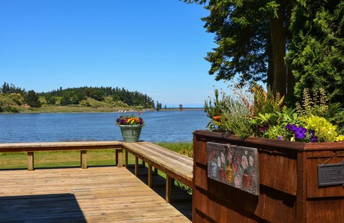 Sequim House | Charming Cottage in Stunning Waterfront Setting