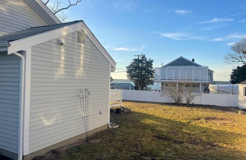 Mashpee Cottage | Charming cottage on Seconsett Island, Mashpee with water views of Waquoit bay.