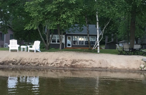 Nisswa Cottage | Charming Cottage, Sleeps 6+, Family Friendly, 550 Acre Lake, 2.5 Hrs N of cities