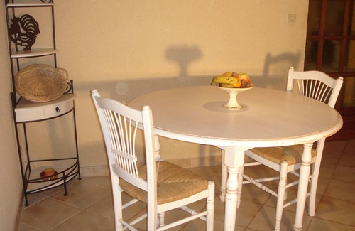Loubejac Cottage | Charming cottage with terrace south Perigord black and chestnut country
