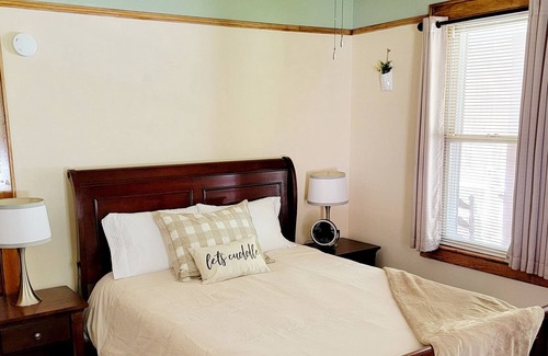 Webster Springs House | Charming Country Cape on the river