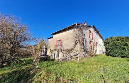 Pulney Cottage | Charming Country Cottage with Garden, Near Trails and Leisure Spots