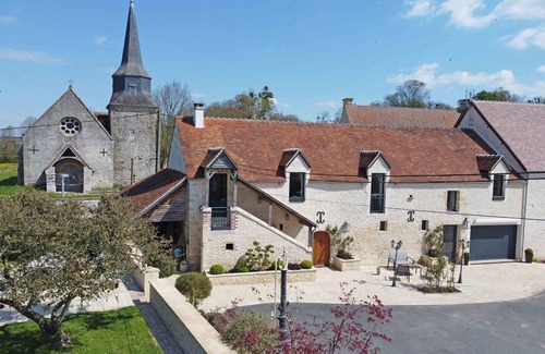 Occagnes Cottage | Charming Country House with Flowered Garden, Fireplace, and Nearby Equestrian Shows