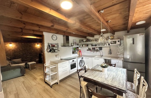 Vinon Cottage | Charming Country House in Asturias with Mountain Views – La Roza