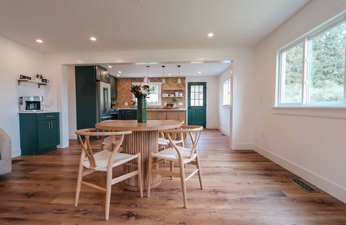 Naples House | Charming country ranch in the hills of the Finger Lakes