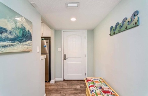 Miramar Beach Villa | Charming, cozy with a coastal vibe family sized villa, 15 min walk to the beach.