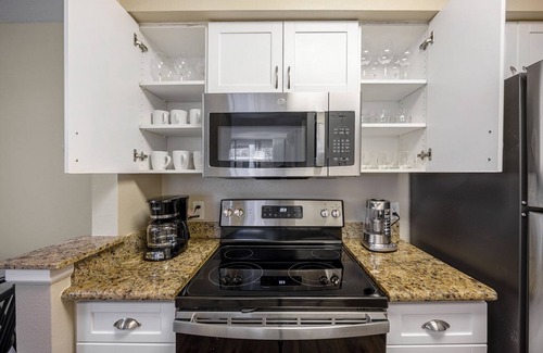 Cupertino Apartment | Charming Cupertino 2BR w/Gym, Pool & W/D, nr tech HQs, by Blueground