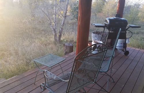 Driggs House | Charming Deluxe Mountain Cabin. Ski/Summer Adventures! 7 mi. to Grand Targhee!
