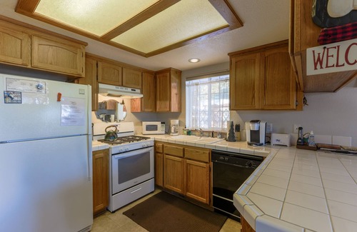 Pagosa Springs House | Charming Dog-Friendly Cabin | In the Forest, Near Skiing & Hot Springs