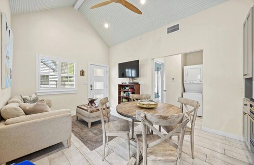 Rosedale House | Charming Downtown Casita