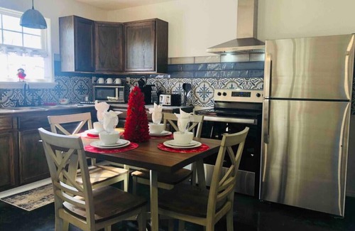 Checotah House | Charming Duplex for Two- FREE WiFi, washer/dryer