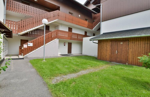 Bernex Apartment | Charming Duplex Studio Near Lifts and Village Center in Bernex