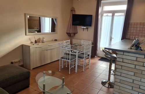 Lorcy Apartment | Charming duplex with parking and Wi-Fi near Montargis