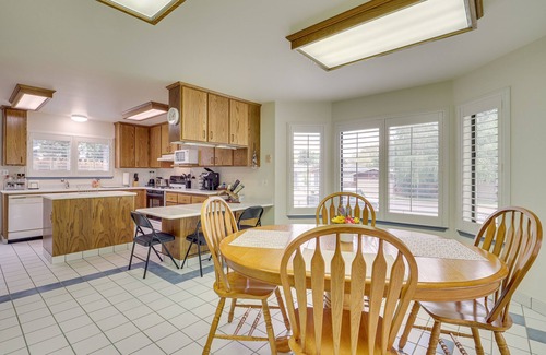 Elko House | Charming Elko Home w/Pool Table!