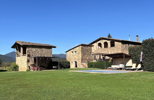 La Vall de Bianya House | Charming farmhouse with views, large garden, private pool, pet-friendly
