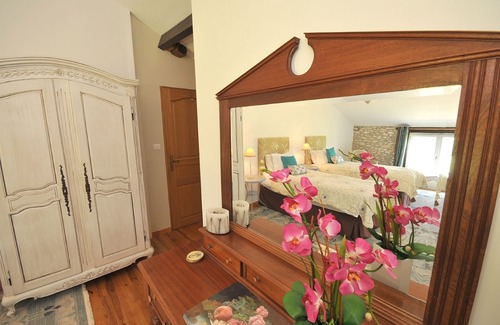 Loubezs-Bernac Other | Charming farmhouse property Sleeps 8 in 4 en-suite bedrooms.Large heated pool.