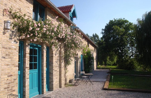 Quaedypre Cottage | Charming Farmhouse with Garden, Near Beaches and Belgian Border - Sleeps 7