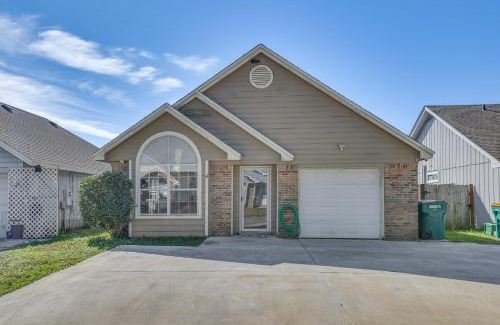Wright House | Charming Fort Walton Beach Home 6 Mi to Ocean!