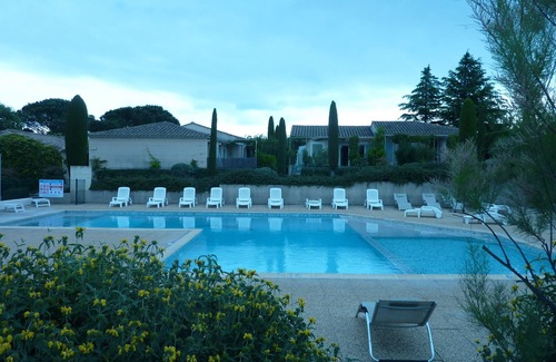 St.-Remy-de-Provence Cottage | Charming Mazet with swimming pool