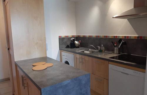 Vieux-Boucau-les-Bains Apartment | Charming Central Apartment with Private Parking in Vieux Boucau, Near Beach and Shops