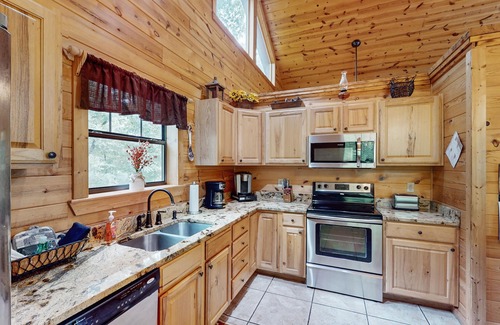 Sautee Nacoochee Cabin | Charming Getaway with Private Hot Tub, Sauna, & Pretty Mountain Views