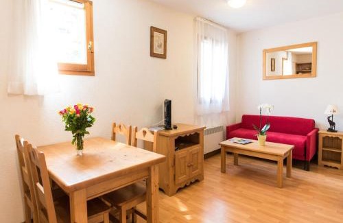 Giez Apartment | Charming Giez Apartment