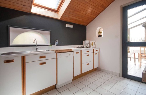 Fouesnant Cottage | Charming Gite at the end of the beach and the white sea