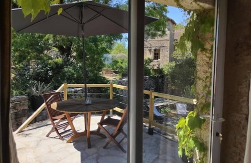Salvagnac-Cajarc Villa | Charming gîte in Aveyron, 7 minutes by car from the river Lot.