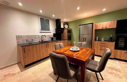 Sarlat-la-Caneda Cottage | Charming gite with Spa.