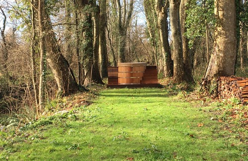 Cintegabelle House | Charming gîte in a water mill with spa in the heart of a historic garden.