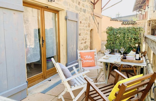 Lancie House | Charming Gîte in the Heart of Beaujolais