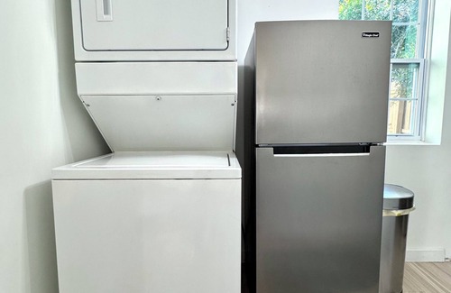 Midtown Apartment | Charming Guest House in Midtown with Kitchen, Washer/Dryer, AC, and more!