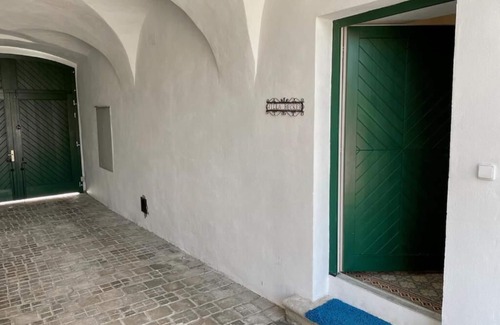 Satov Apartment | Charming guest house in Satov I