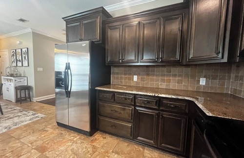Hahira House | Charming Hahira Haven w/Scenic Pond and Full Amenities.