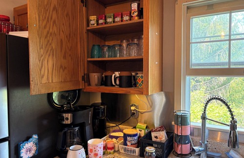 Oakland House | Charming historic guest house on farm 3 bedrooms wood stove pet friendly