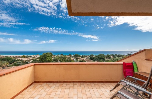 Costa Rei House | Charming Holiday Home "Casa Rei" with Sea View