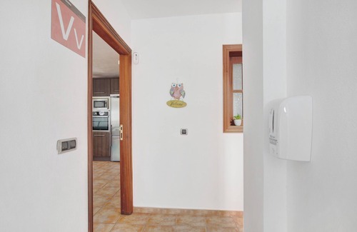 San Isidro House | Charming Holiday Home "Forasteras Home" with Rooftop Terrace & Wi-Fi