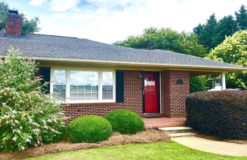 Boiling Springs House | Charming Home in Upscale Suburban Area