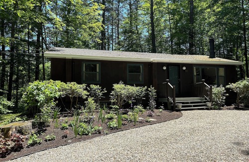 Glendale House | Charming home in private Beachwood Community on Lake Mahkeenac, Stockbridge
