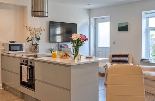 Saltash House | Charming Home in Saltash near Whitsand Bay
