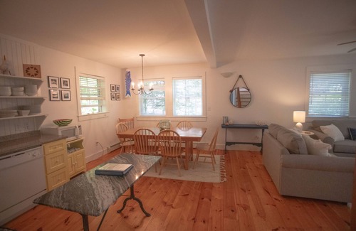 Kennebunkport House | Charming home in Kennebunkport - 10 minutes walk to Dock Square